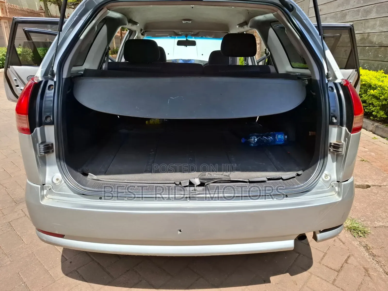 Nissan Wingroad 2006 Silver
