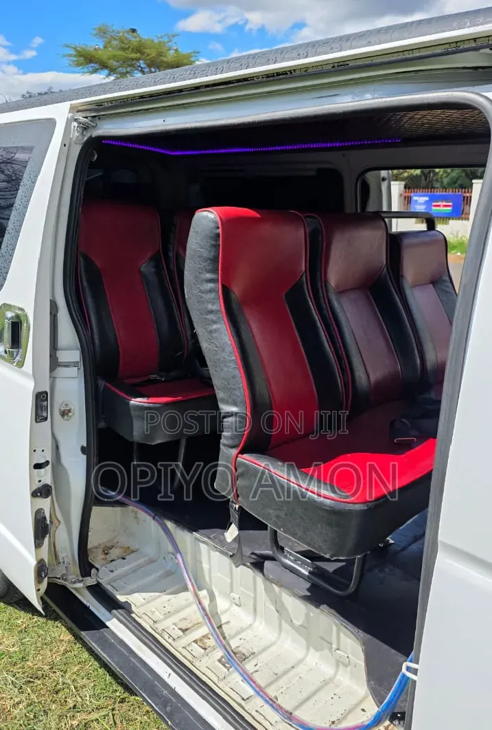 Toyota HiAce 2008 White