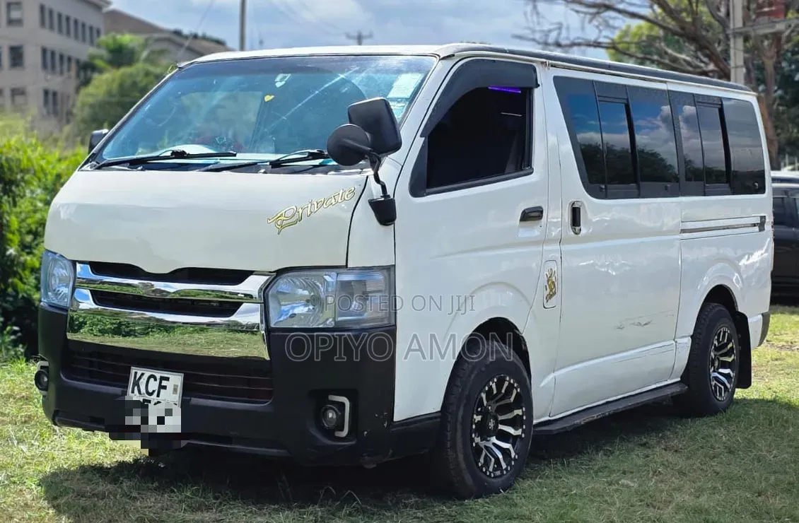 Toyota HiAce 2008 White
