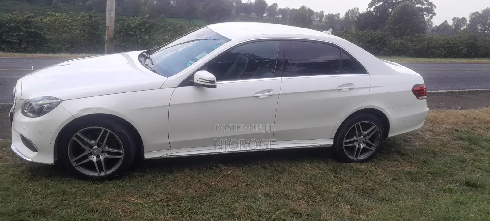 Mercedes-Benz 220E 2016 White