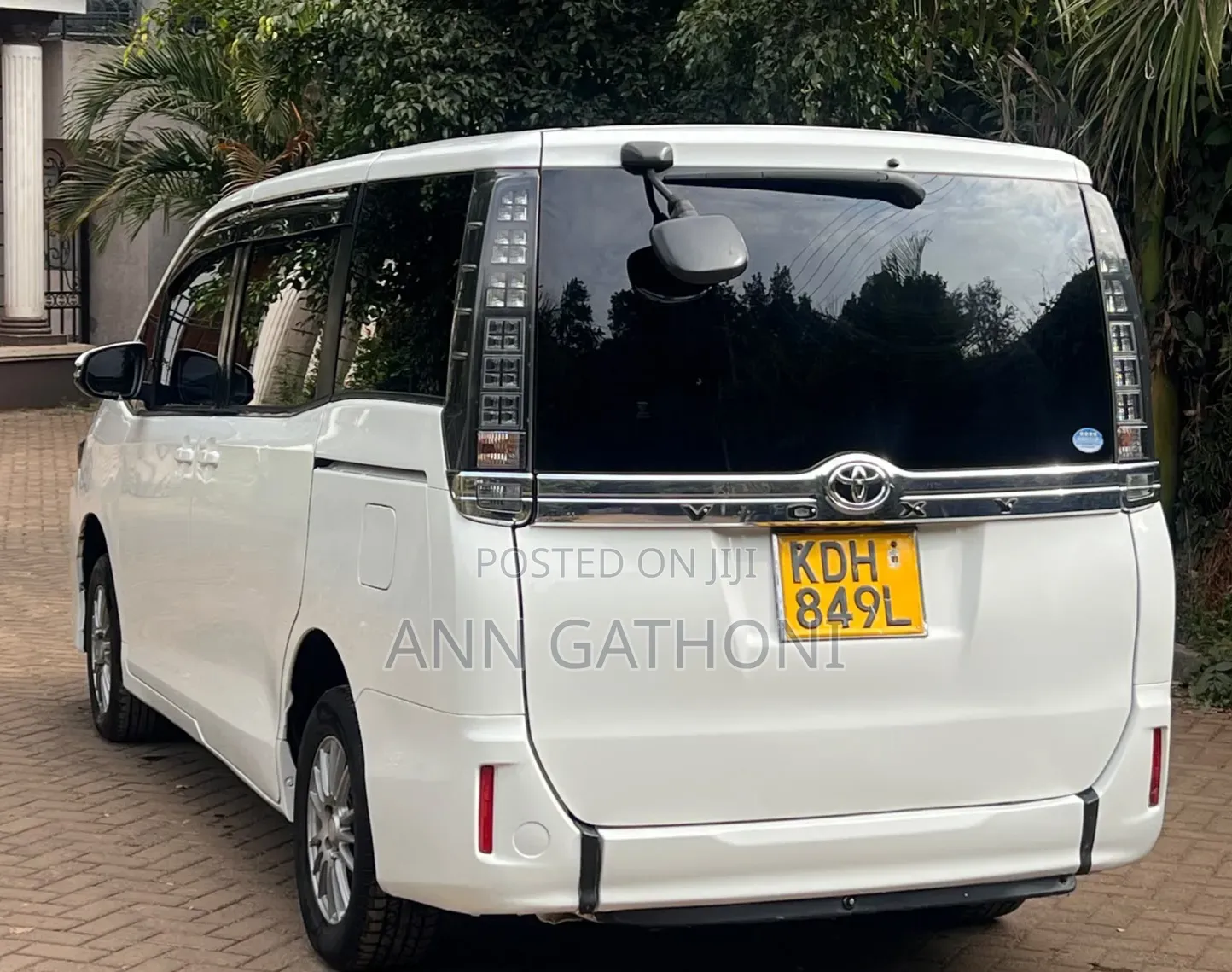 Toyota Voxy 2016 White