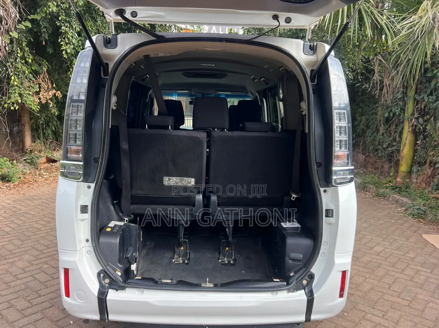 Toyota Voxy 2016 White