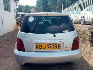 Toyota IST 2004 Silver