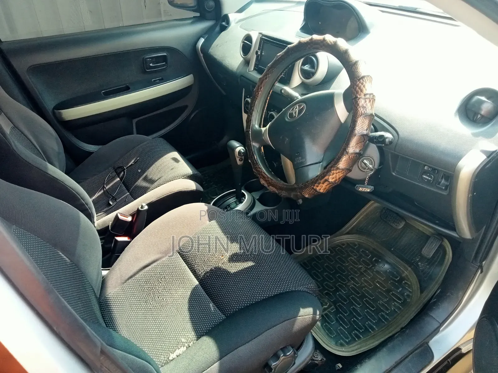 Toyota IST 2004 Silver