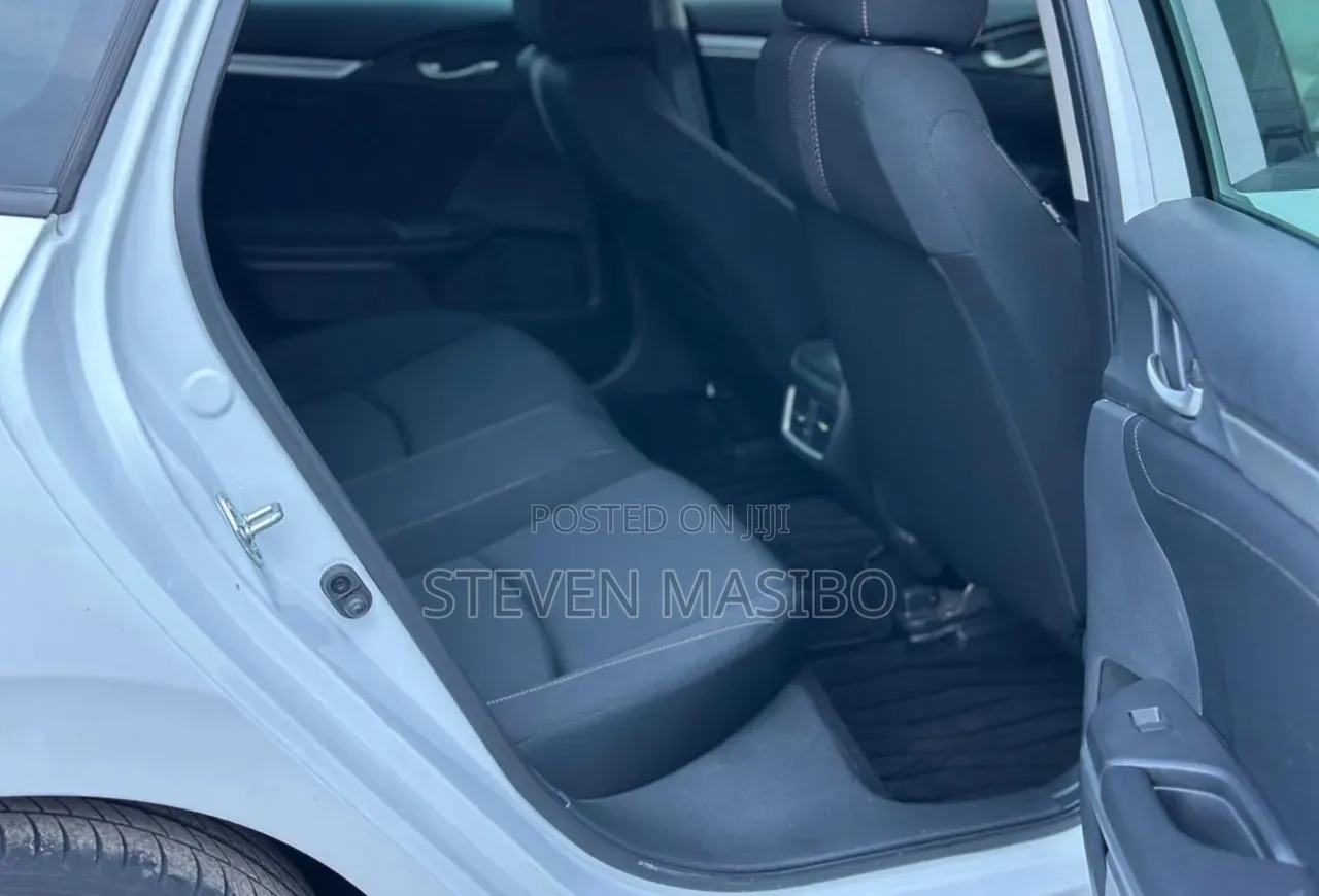 Honda Civic 2019 White