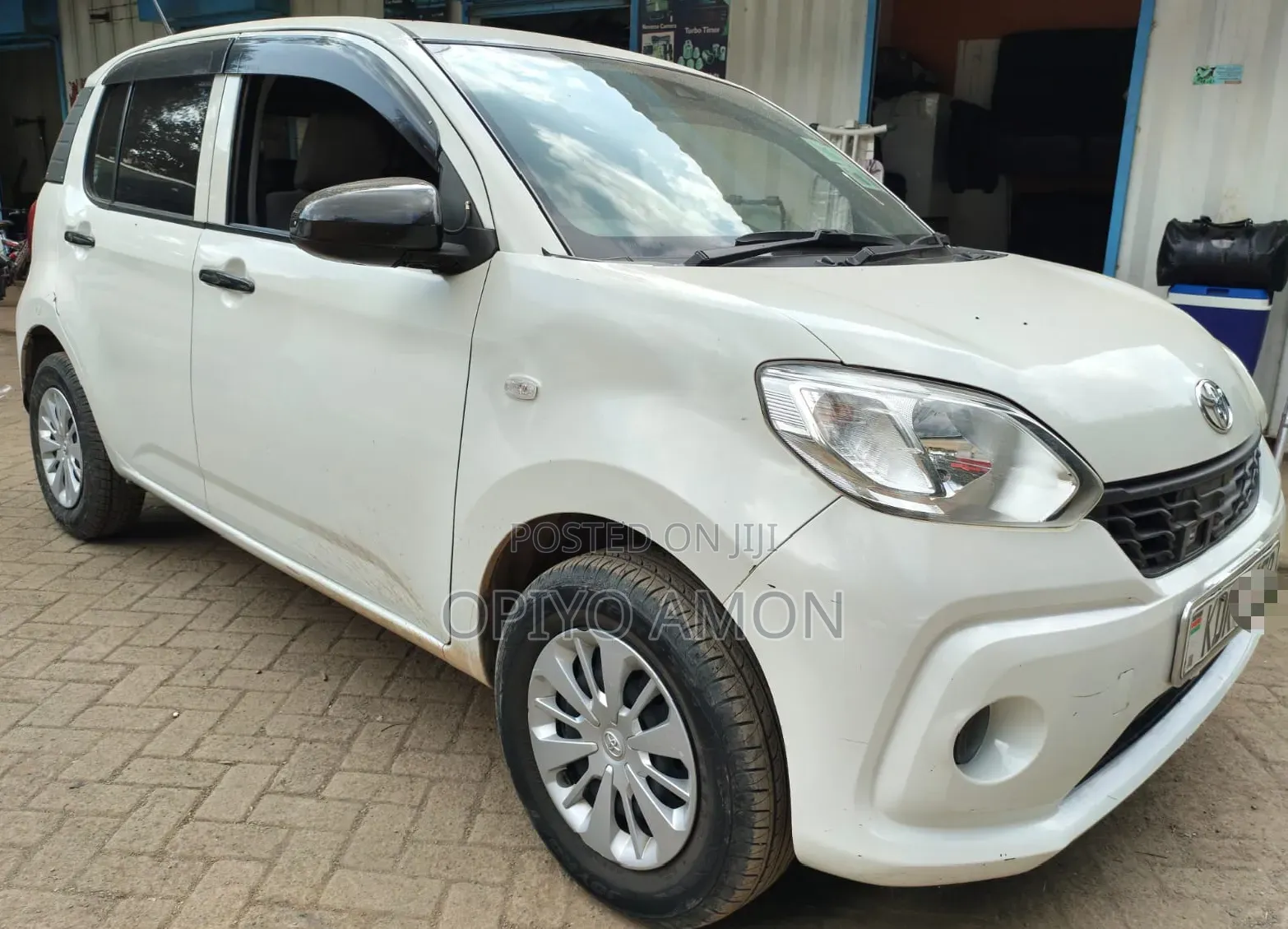 Toyota Passo 2017 White