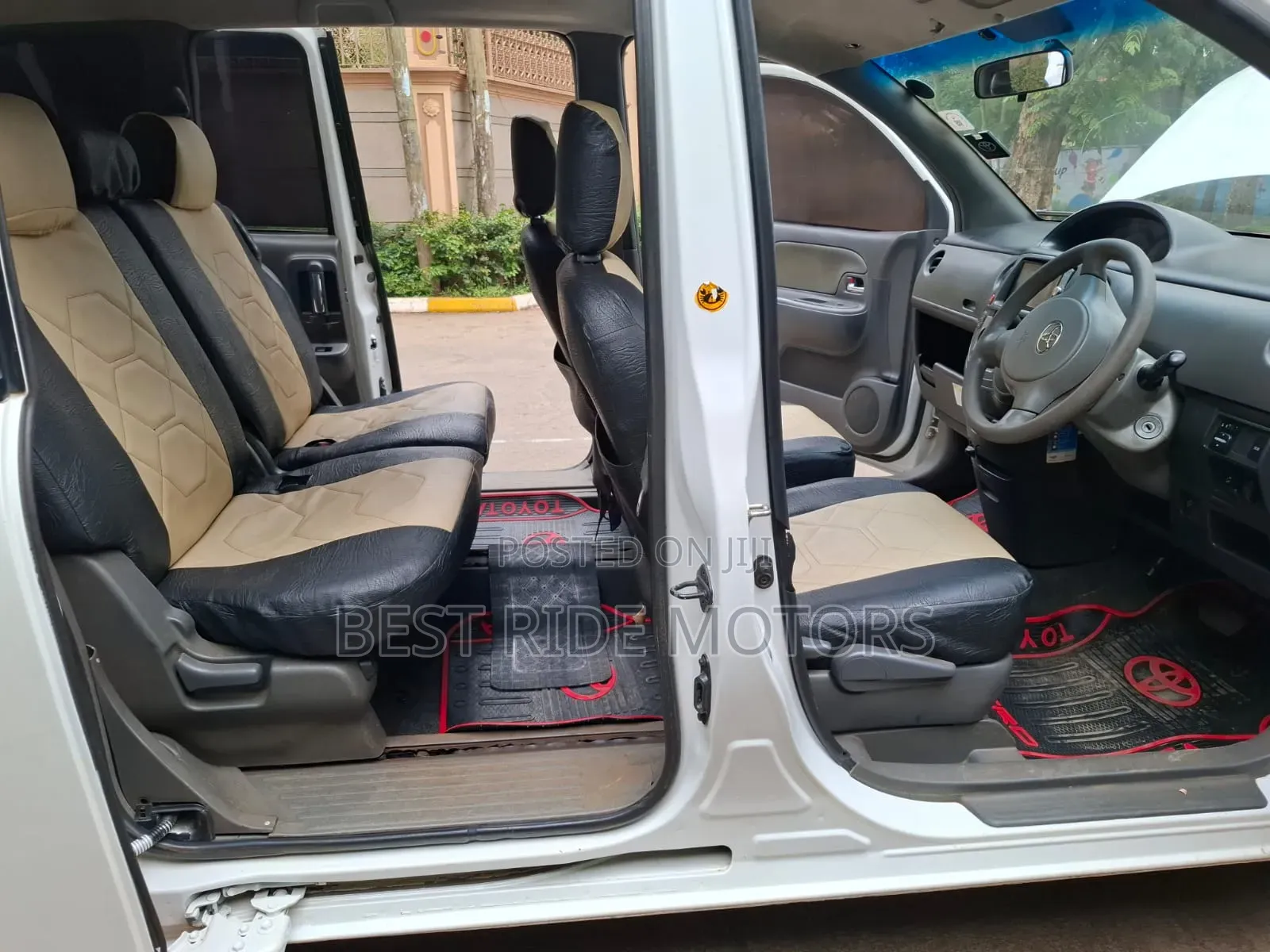 Toyota Sienta 2012 White