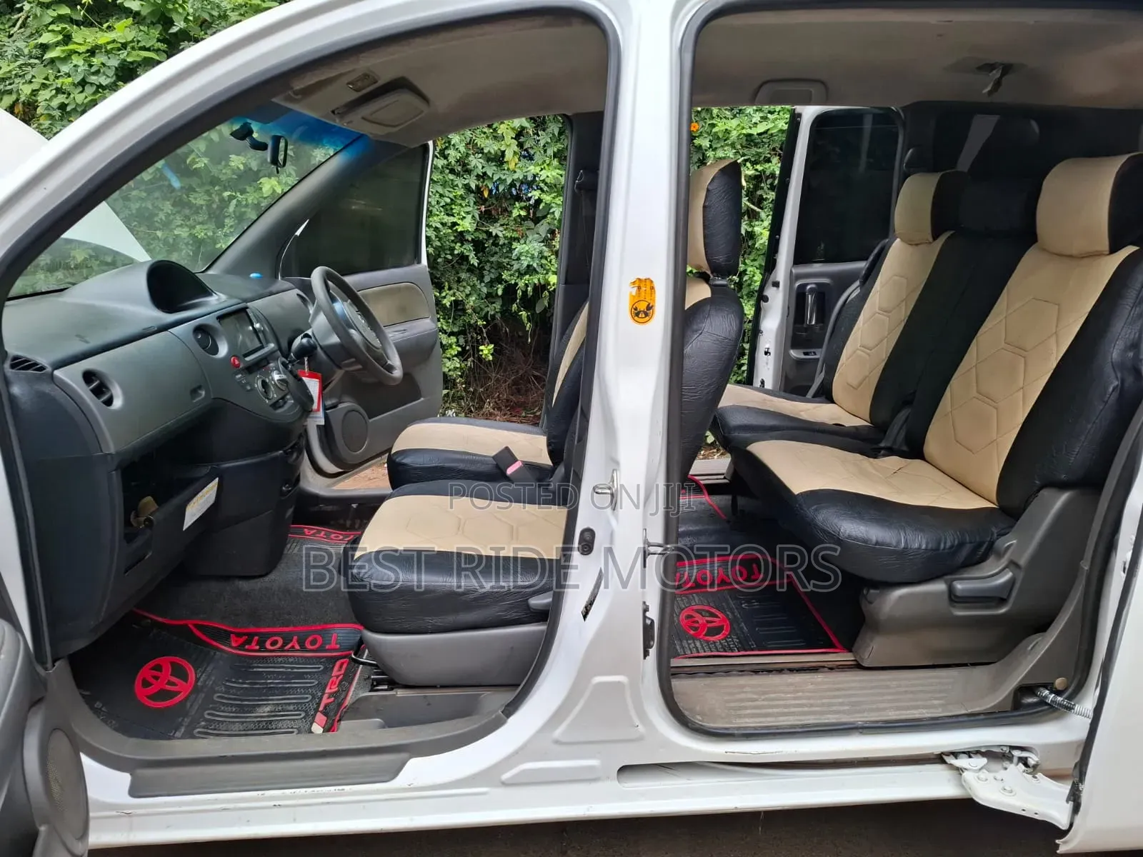 Toyota Sienta 2012 White
