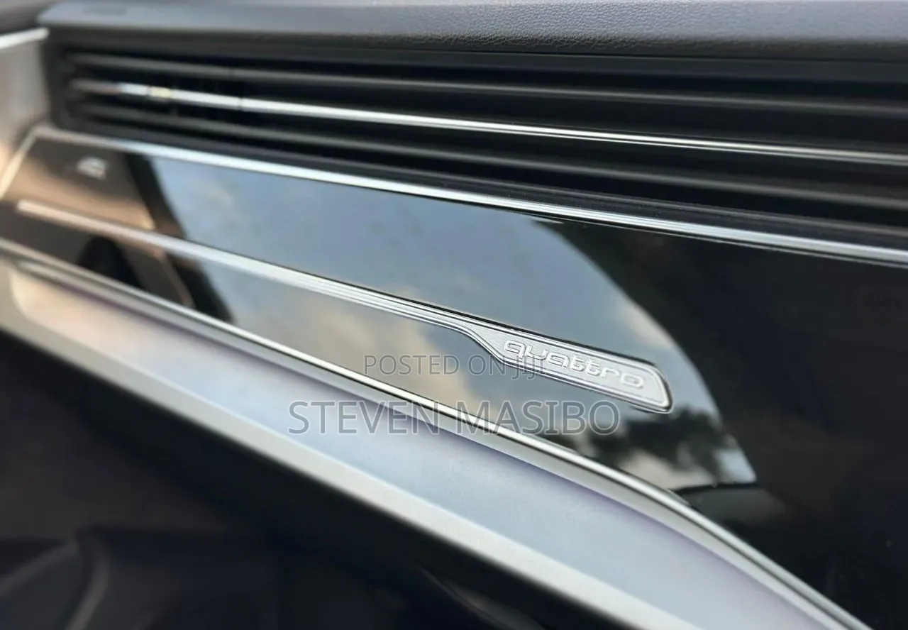 Audi Q8 3.0T Premium AWD quattro 2019 Black
