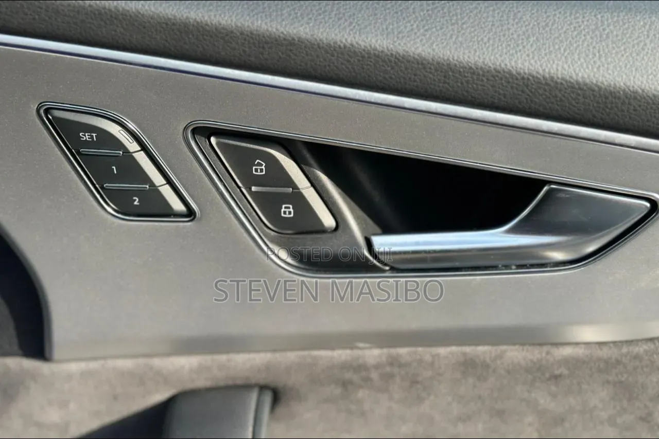 Audi Q8 3.0T Premium AWD quattro 2019 Black