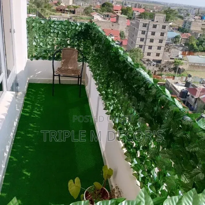 Top Rated Lush Faux Ivy Hedges