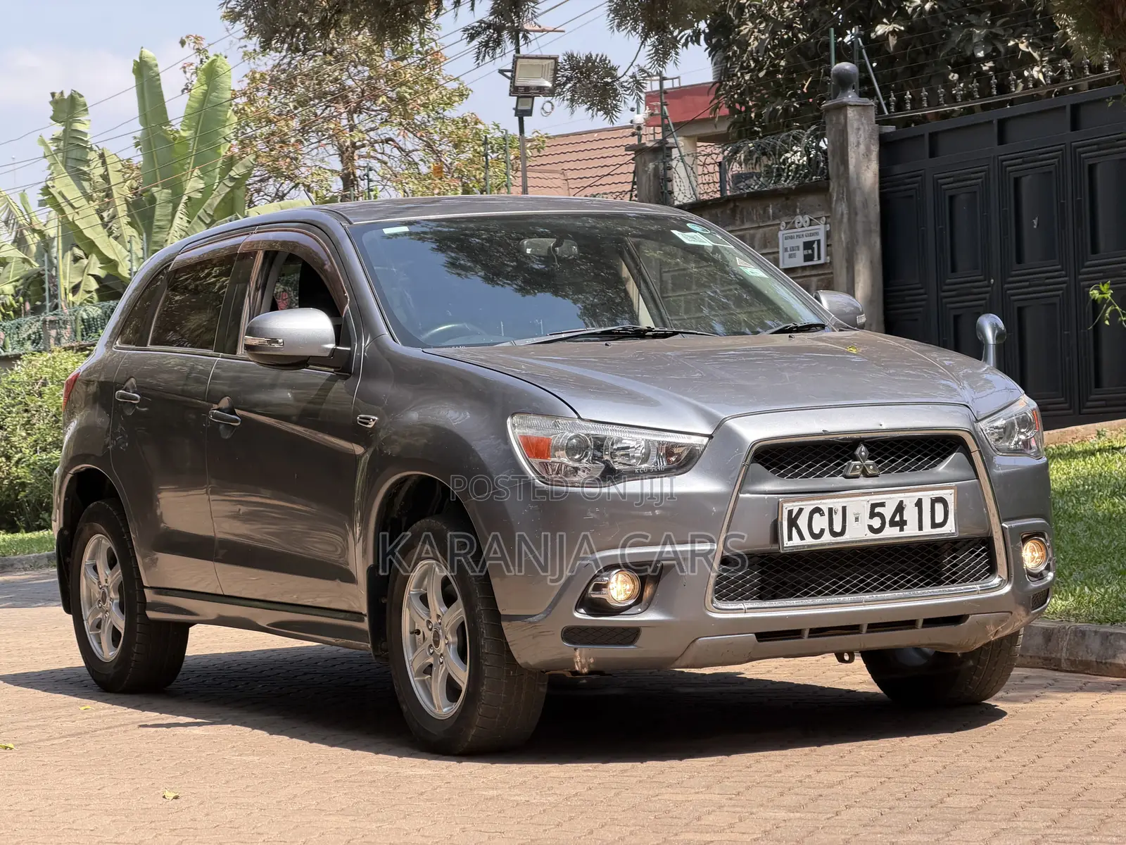 Mitsubishi Outlander 2012