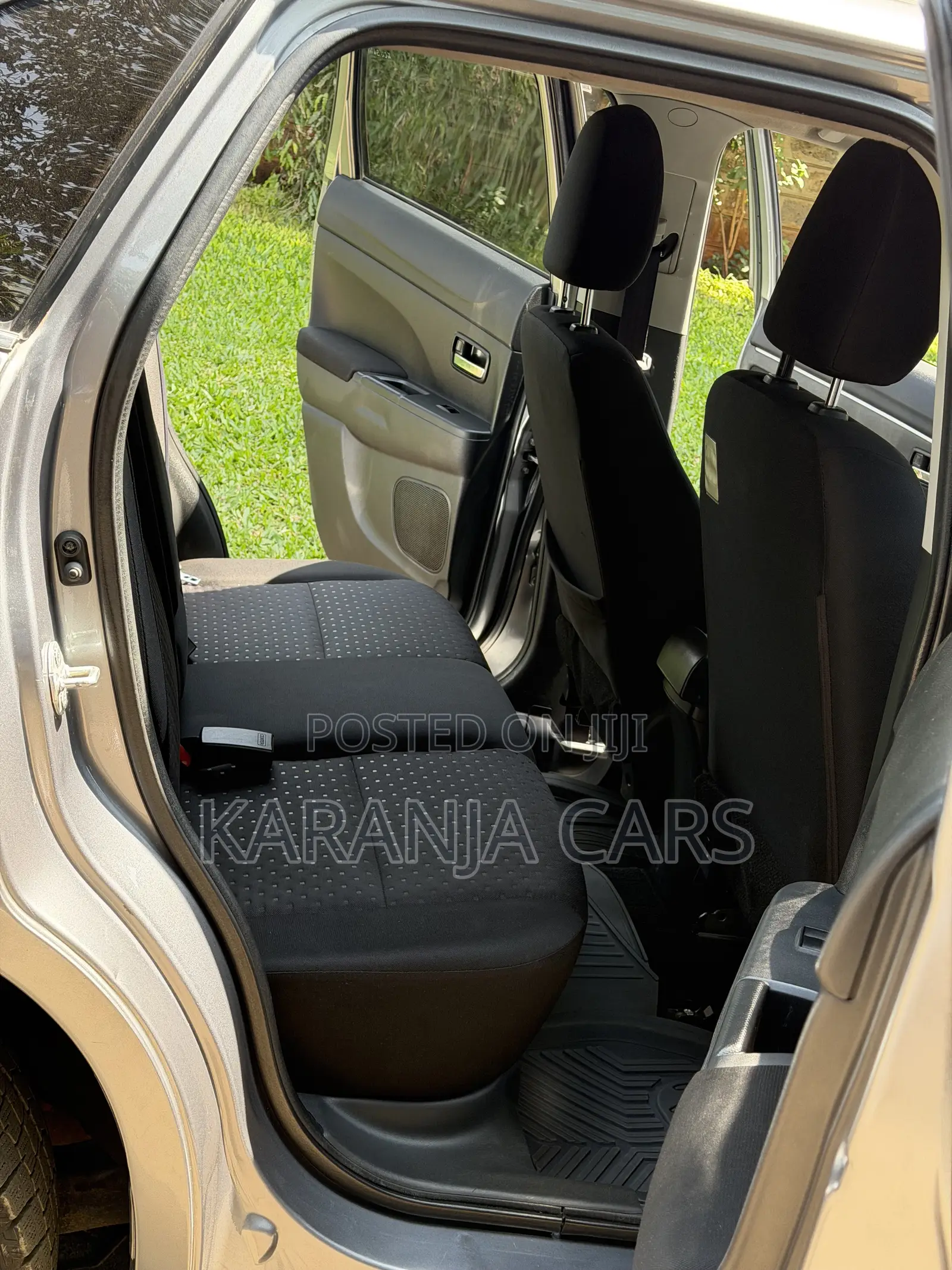 Mitsubishi Outlander 2012