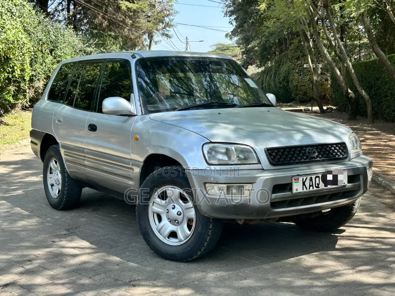 Toyota RAV4 Automatic 2000 Silver