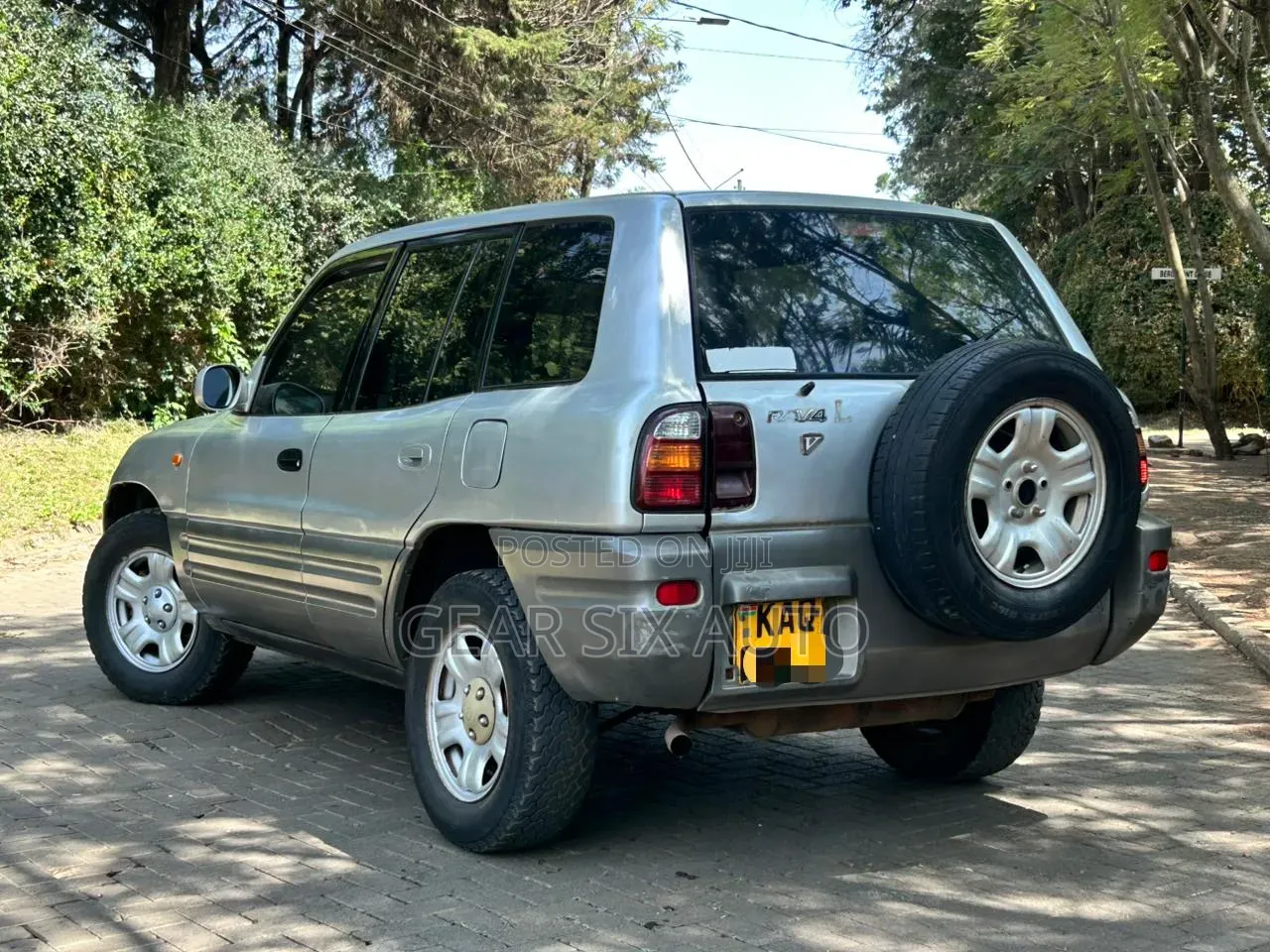 Toyota RAV4 Automatic 2000 Silver