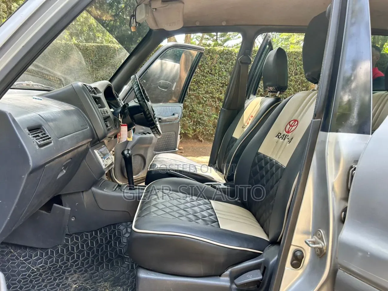 Toyota RAV4 Automatic 2000 Silver