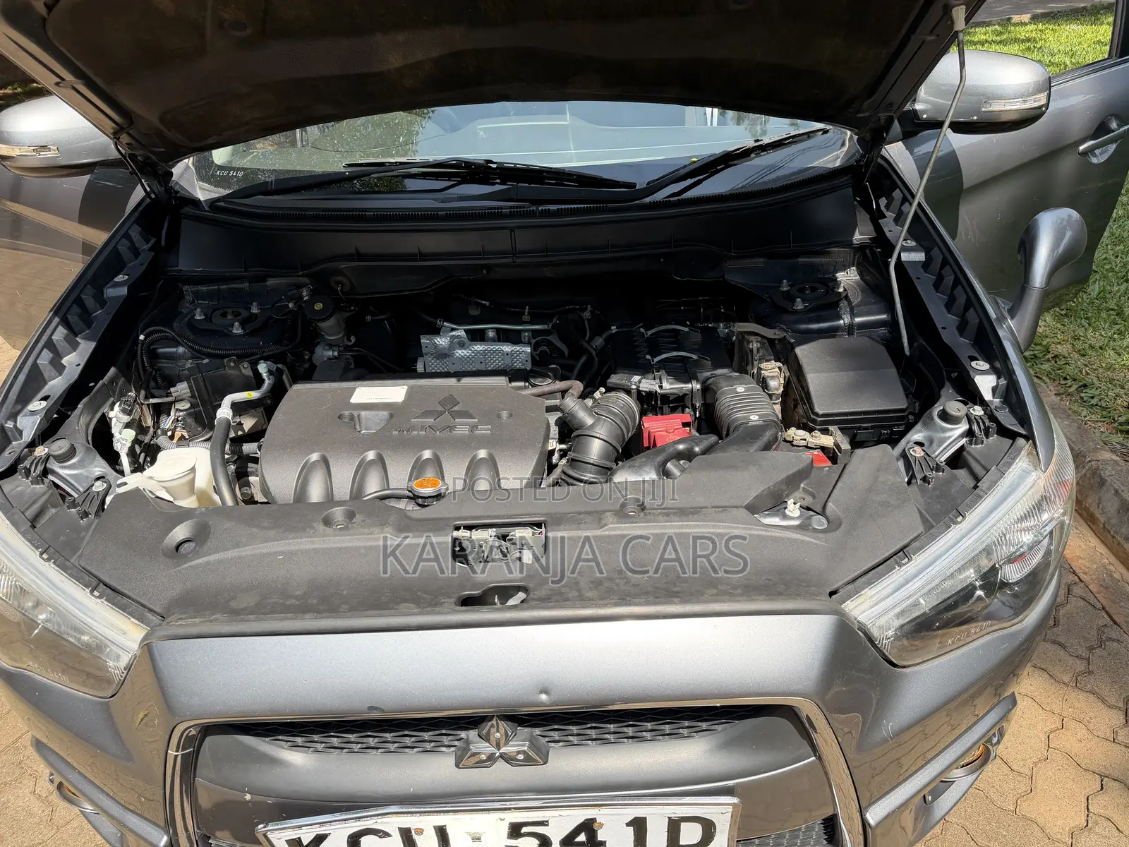 Mitsubishi Outlander 2012