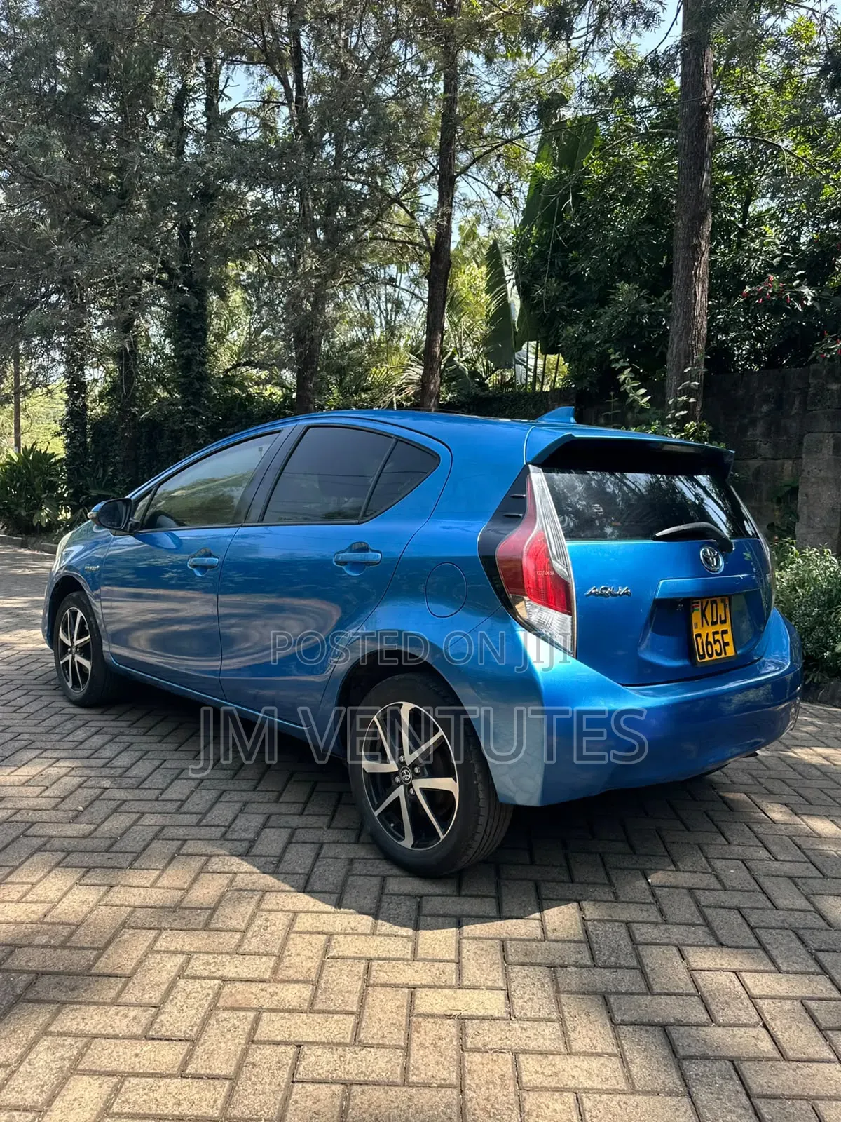 Toyota Aqua 2015 Blue