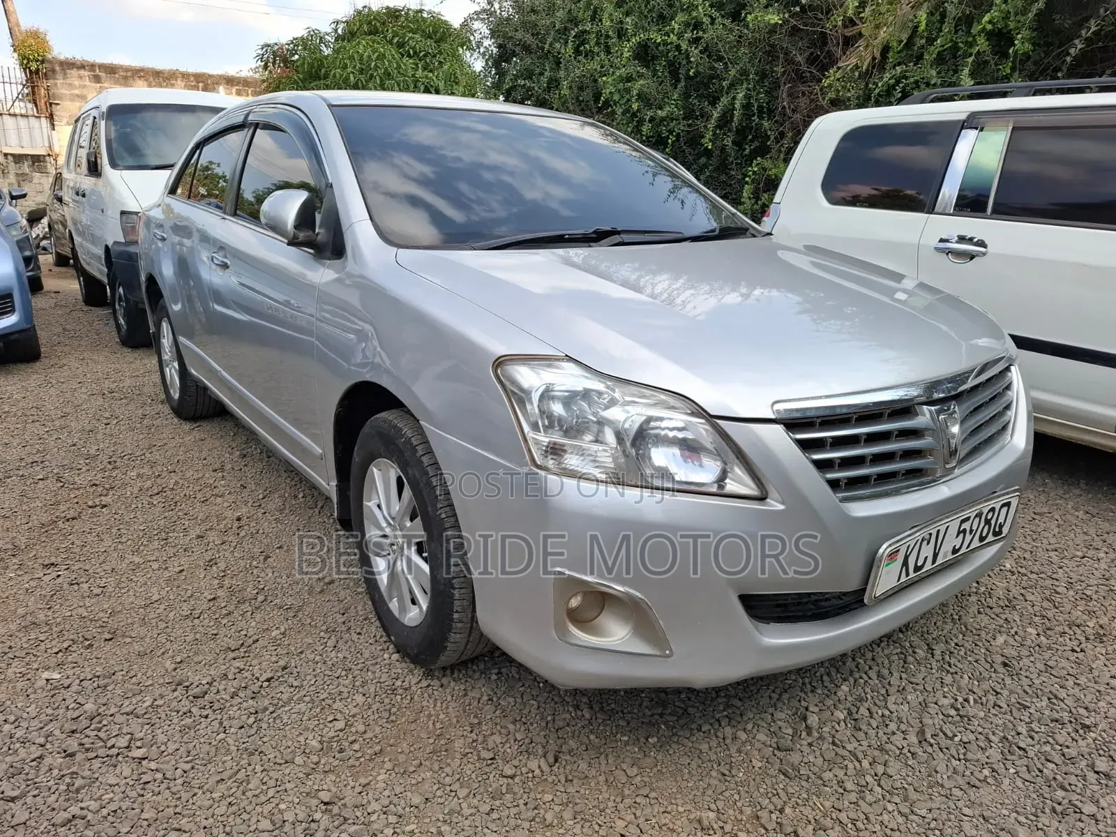 Toyota Premio 1.8 AWD 2012 Silver