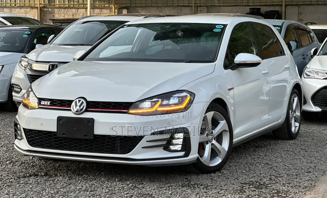 Volkswagen Golf GTI 2018 White