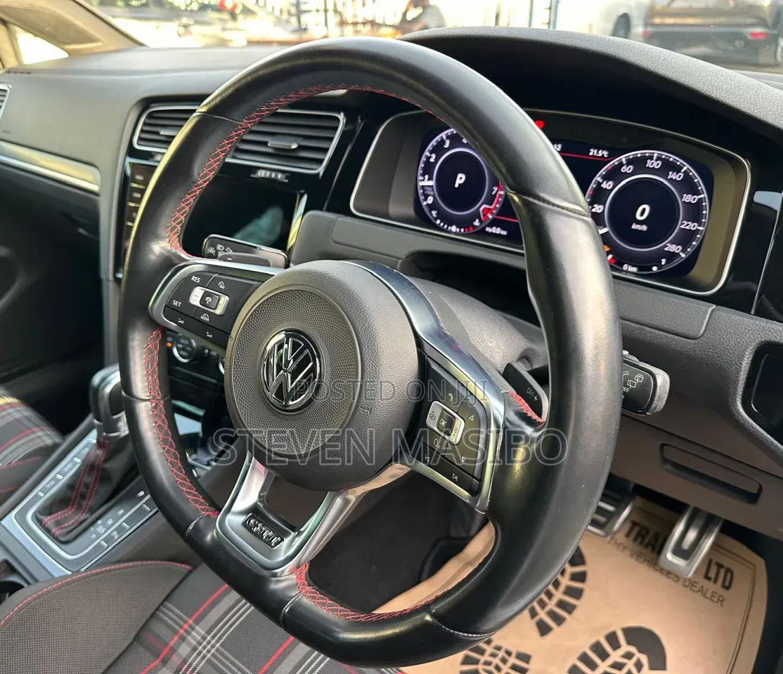 Volkswagen Golf GTI 2018 White