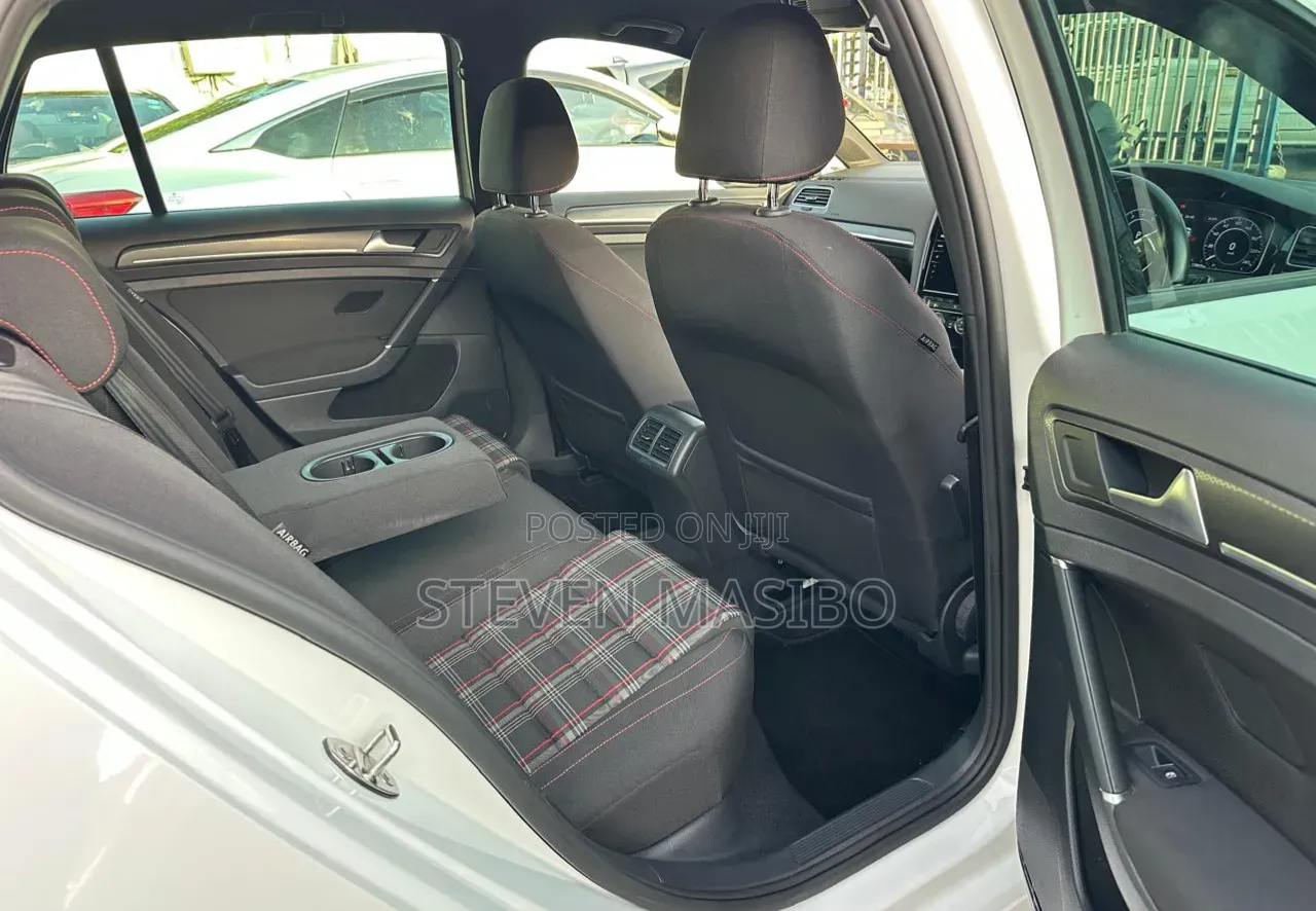 Volkswagen Golf GTI 2018 White