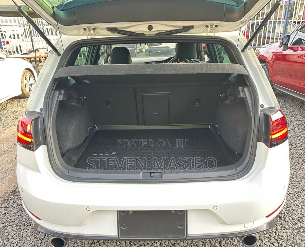 Volkswagen Golf GTI 2018 White