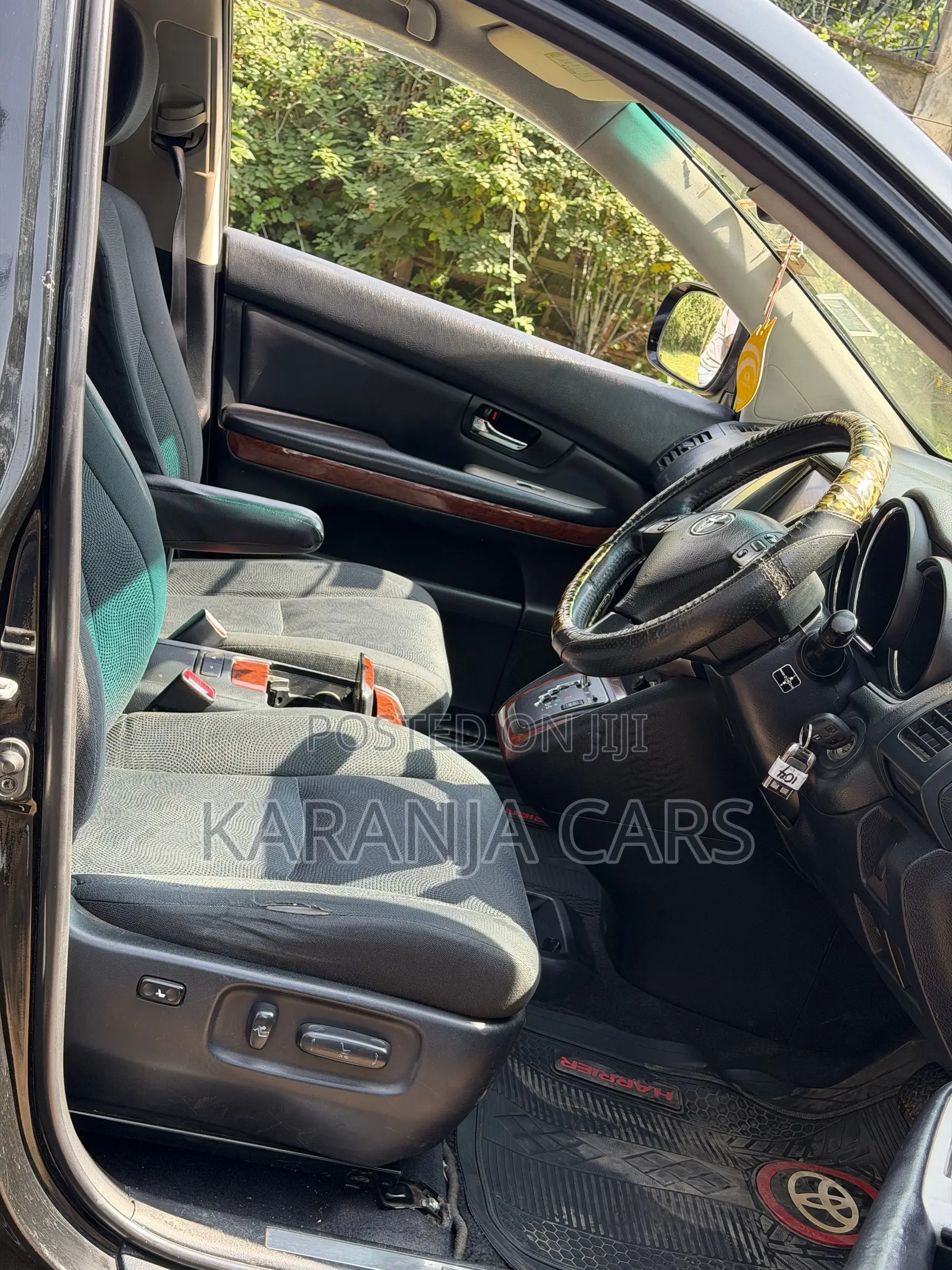 Toyota Harrier 2.4 2011 Black