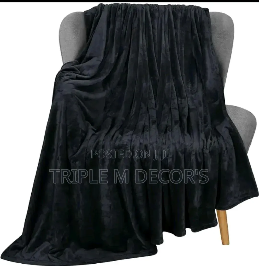 Plush 6*6 Fleece Warm Blankets