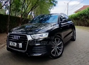 Audi Q3 2016 Black