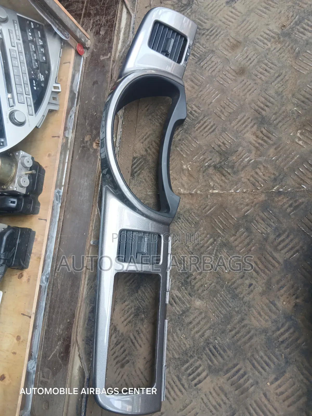 Toyota Wish Dashboard Console/Cover