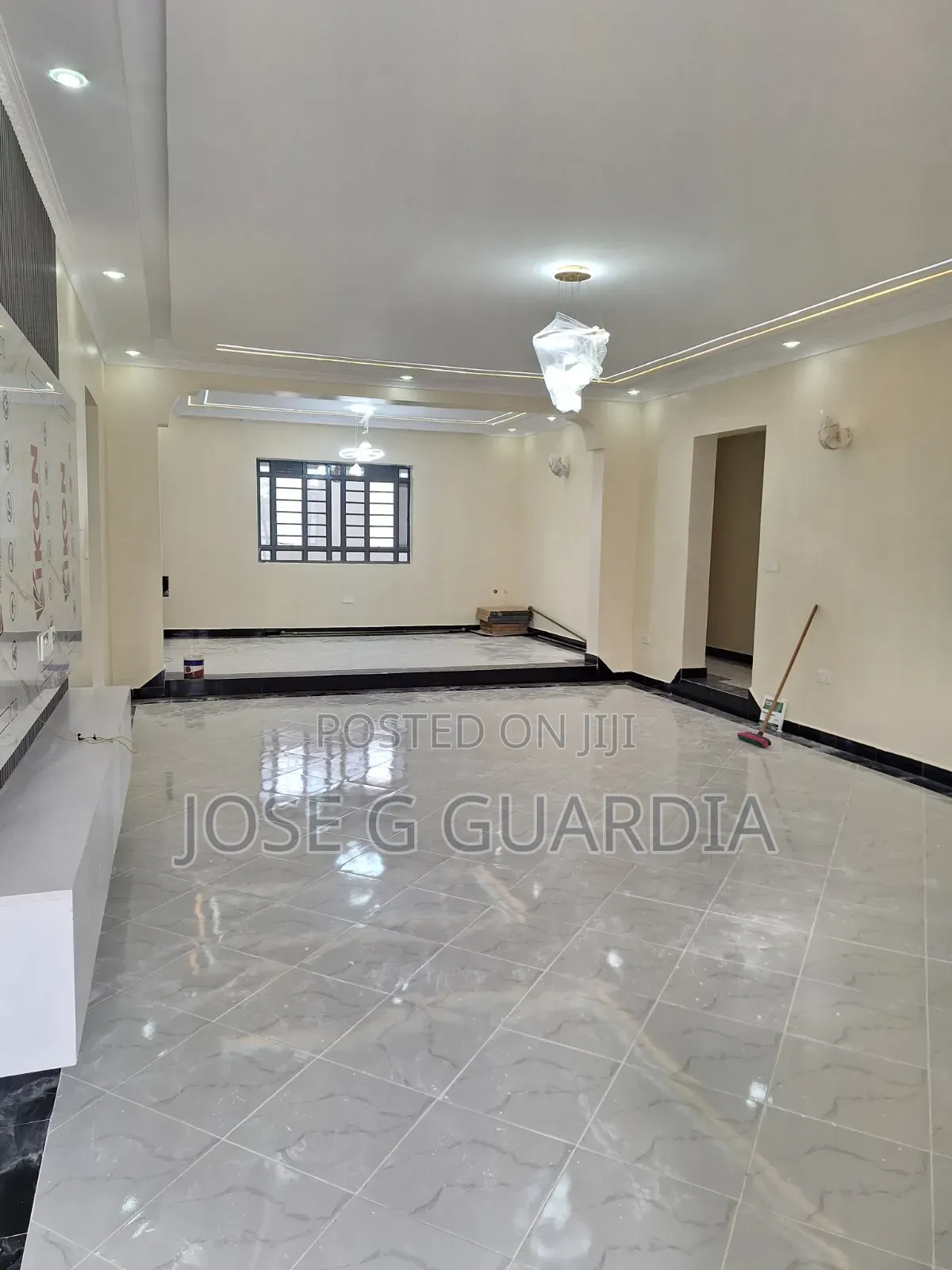 3bdrm House in Kagaa Estate, Township G for sale