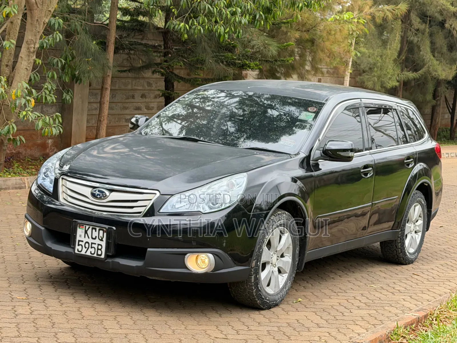 Subaru Outback 2011 Black
