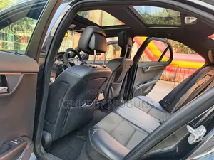 Mercedes-Benz C250 2009 Black