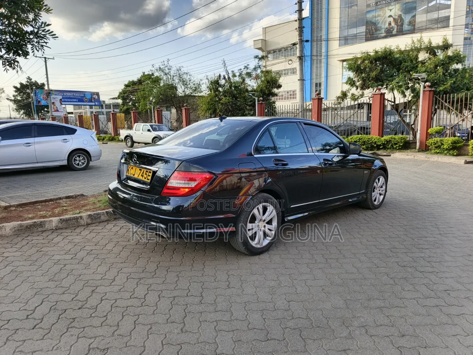Mercedes-Benz C250 2009 Black