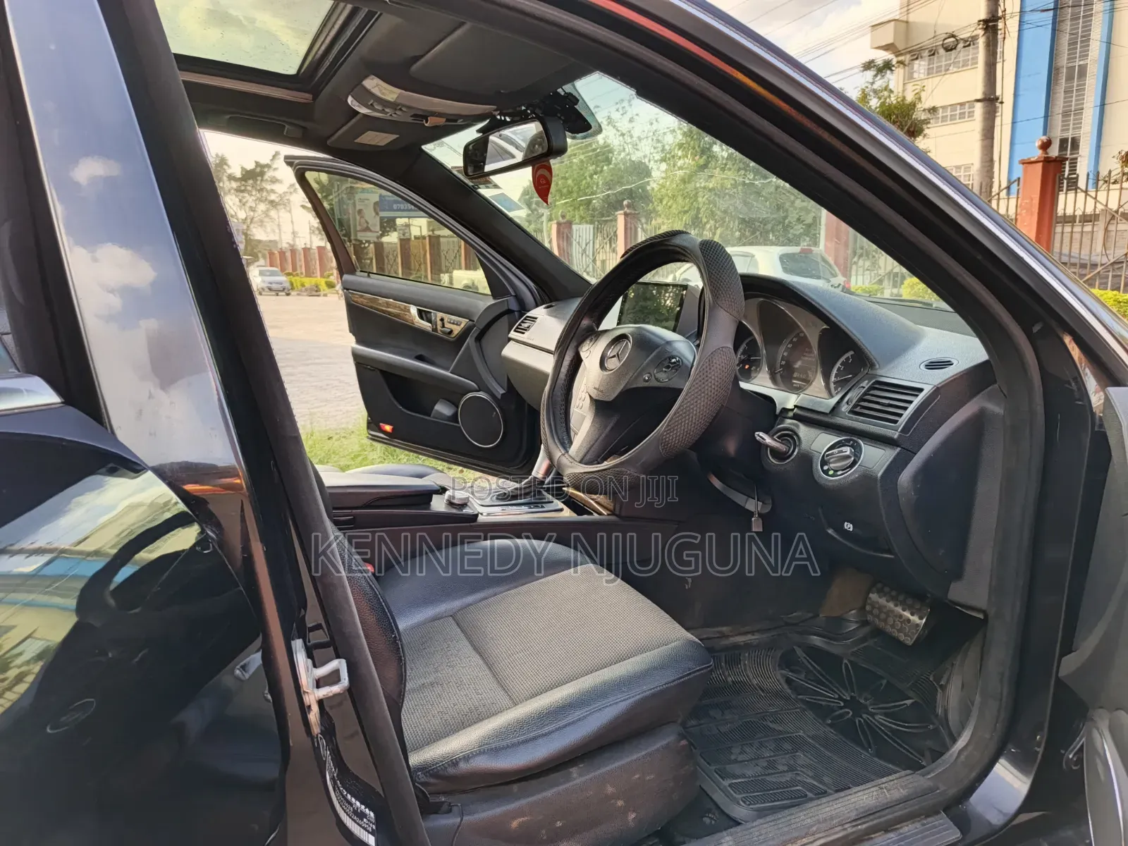 Mercedes-Benz C250 2009 Black