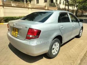 Toyota Axio 2010 Silver