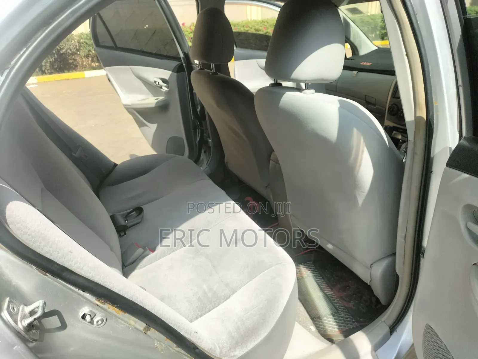 Toyota Axio 2010 Silver
