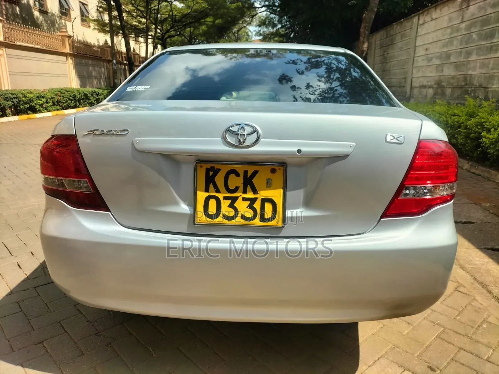 Toyota Axio 2010 Silver