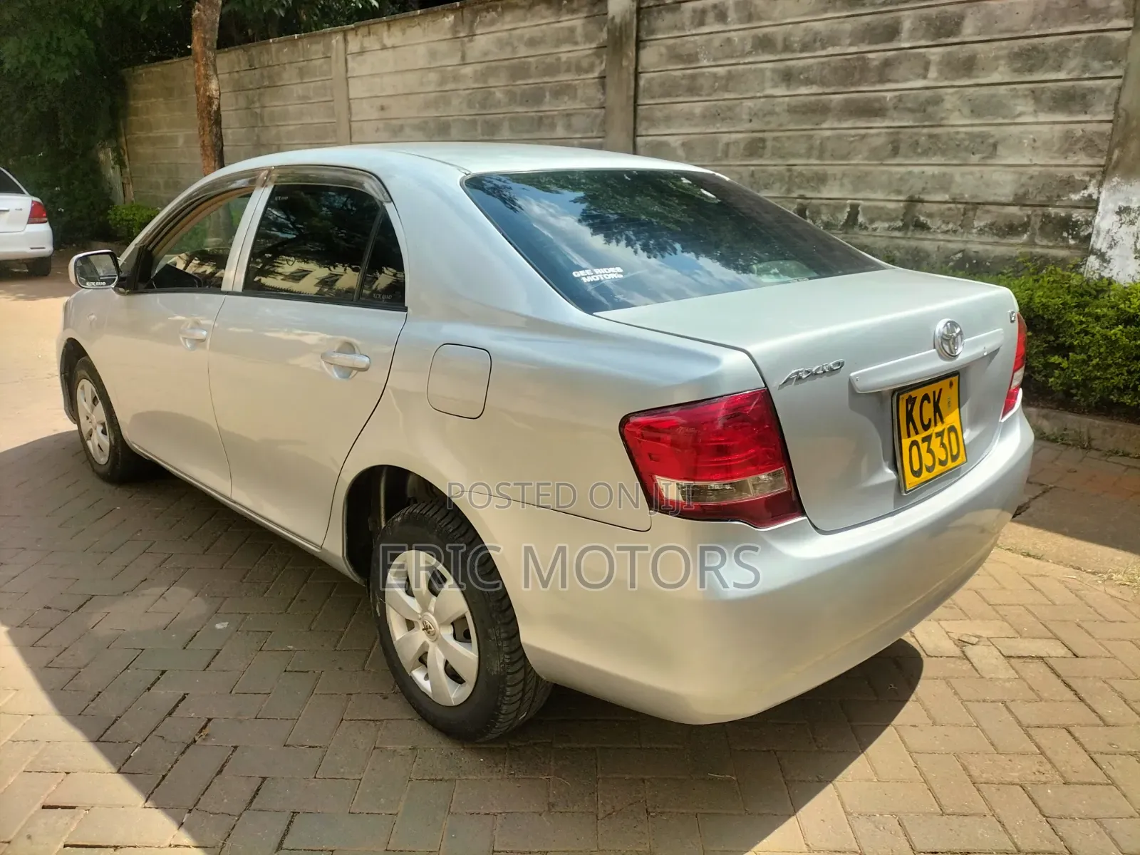 Toyota Axio 2010 Silver