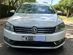 Volkswagen Passat 2015 White