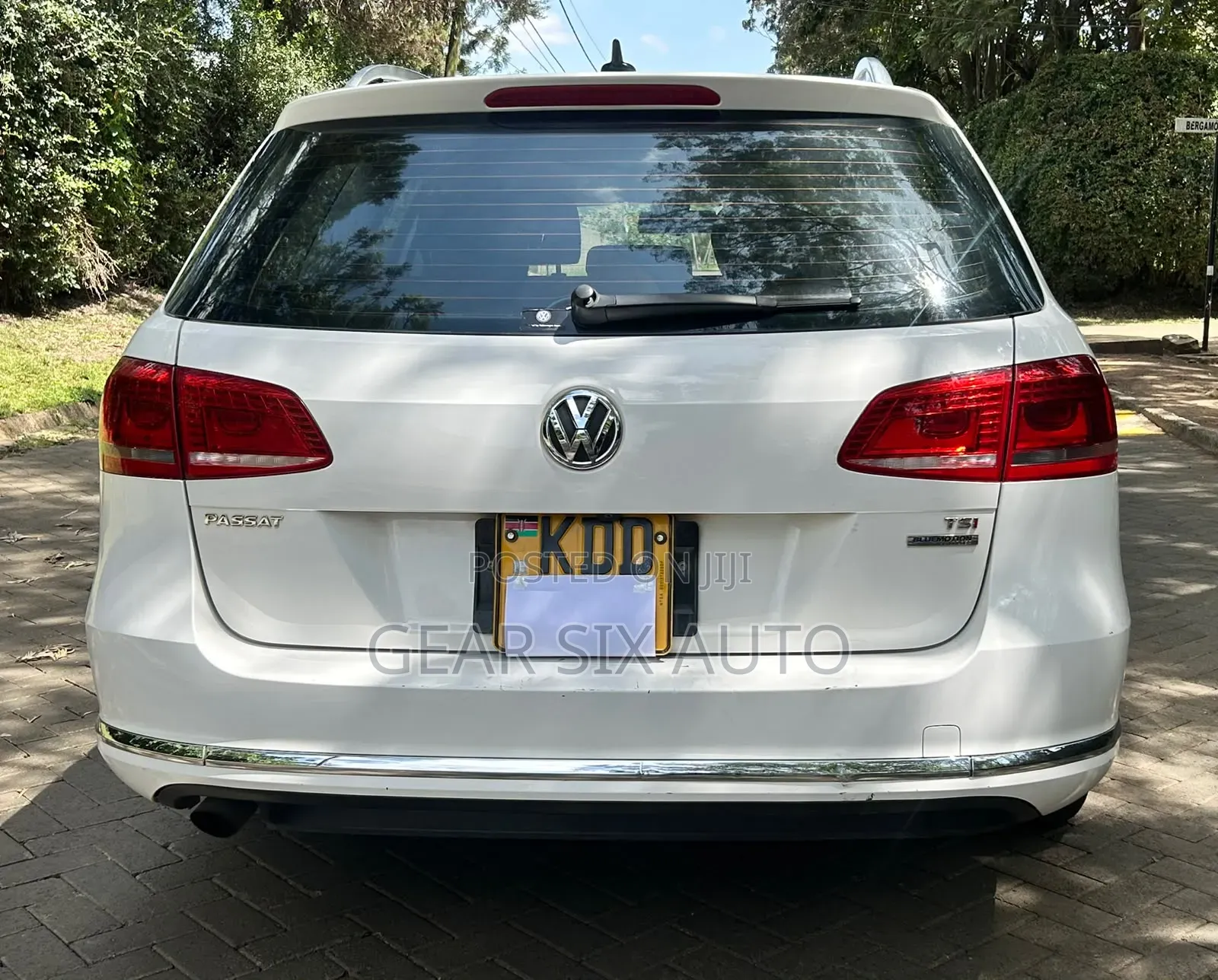 Volkswagen Passat 2015 White