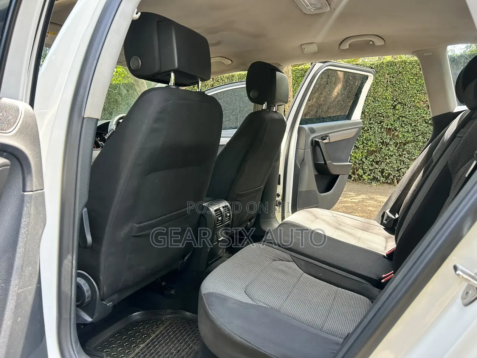 Volkswagen Passat 2015 White
