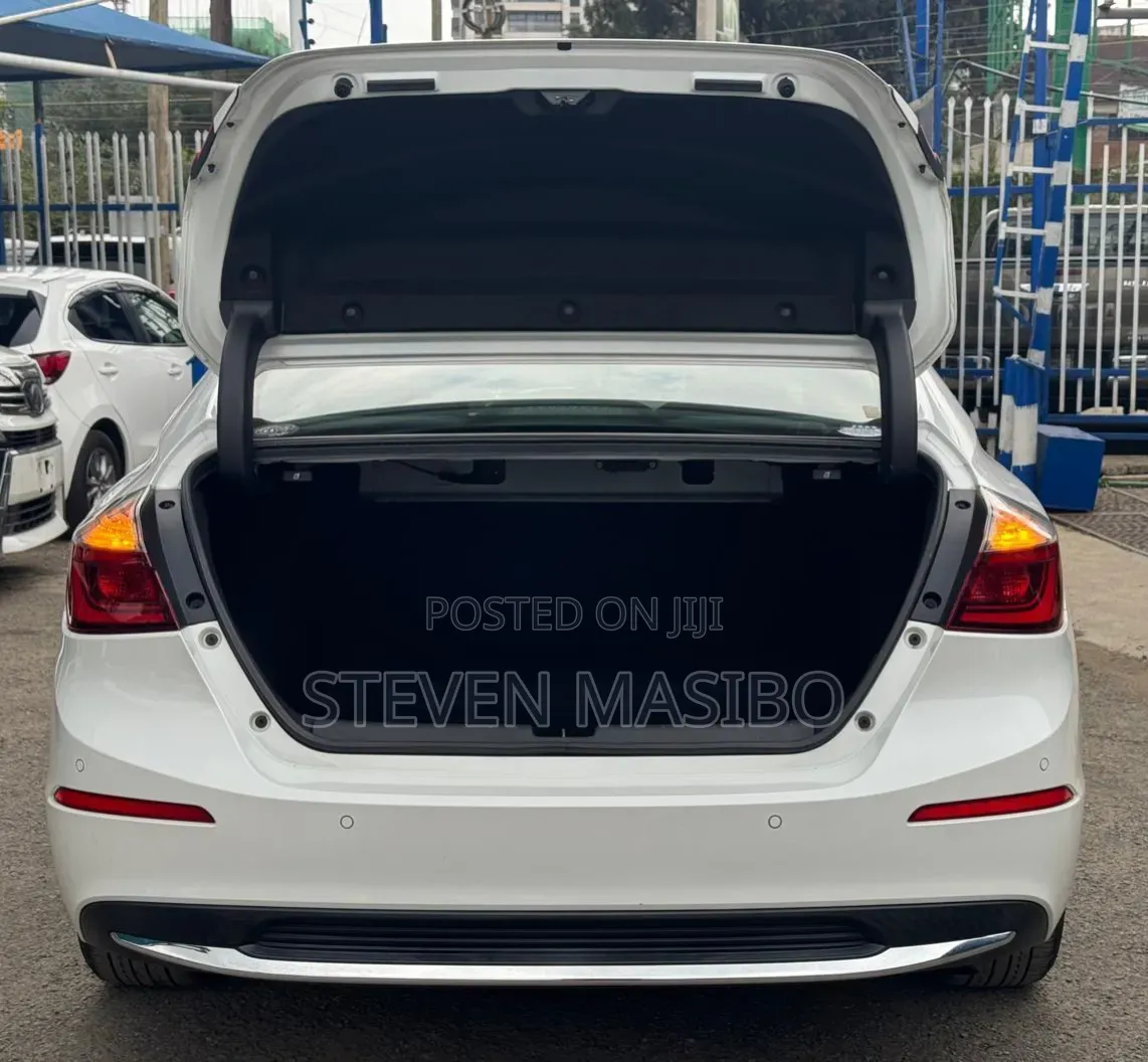 Honda Insight 2019 White