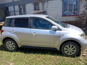 Toyota IST 2006 Silver