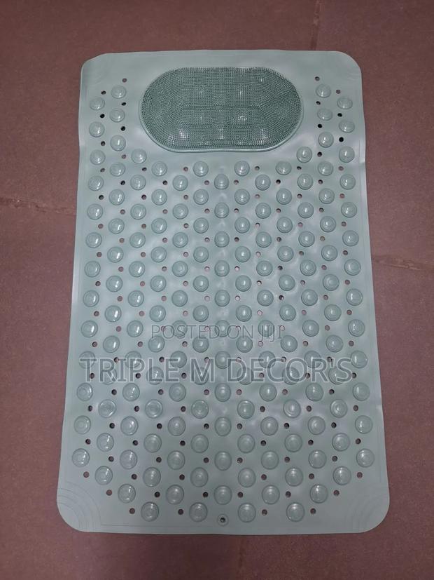 Fast Draining,High Absorption 50cm*80cm Bathroom Rugs