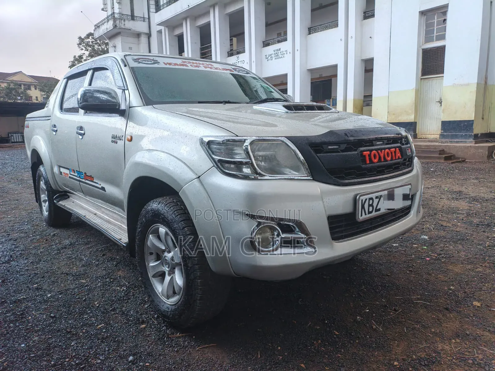 Toyota Hilux 2007 Beige