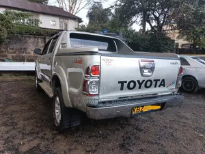 Toyota Hilux 2007 Beige