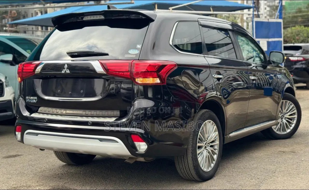 Mitsubishi Outlander 2.4 PHEV AWD 2019 Black