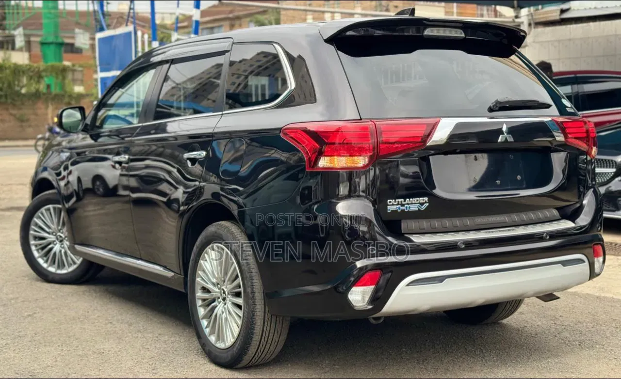 Mitsubishi Outlander 2.4 PHEV AWD 2019 Black